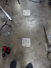 2 Floor Mounting Plates